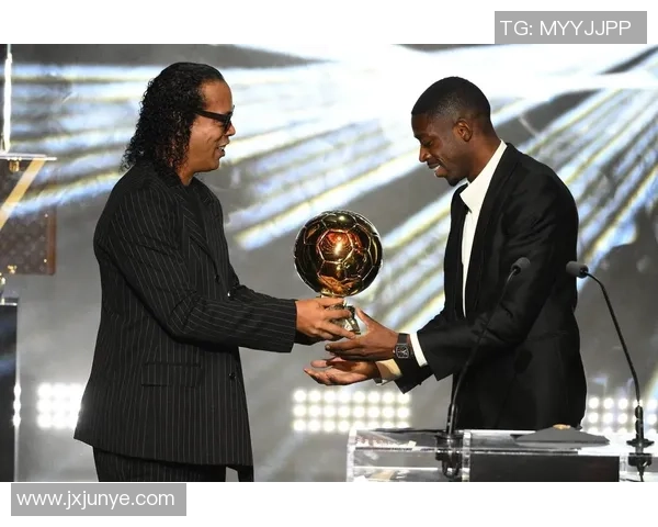 足球明星获得的荣誉与奖项有哪些值得关注的成就与影响