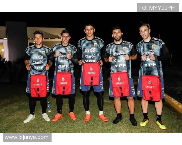 马黛茶与足球明星的奇妙结合探秘运动员的能量饮品之旅